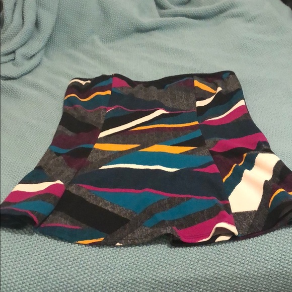 Top - Picture 2 of 2